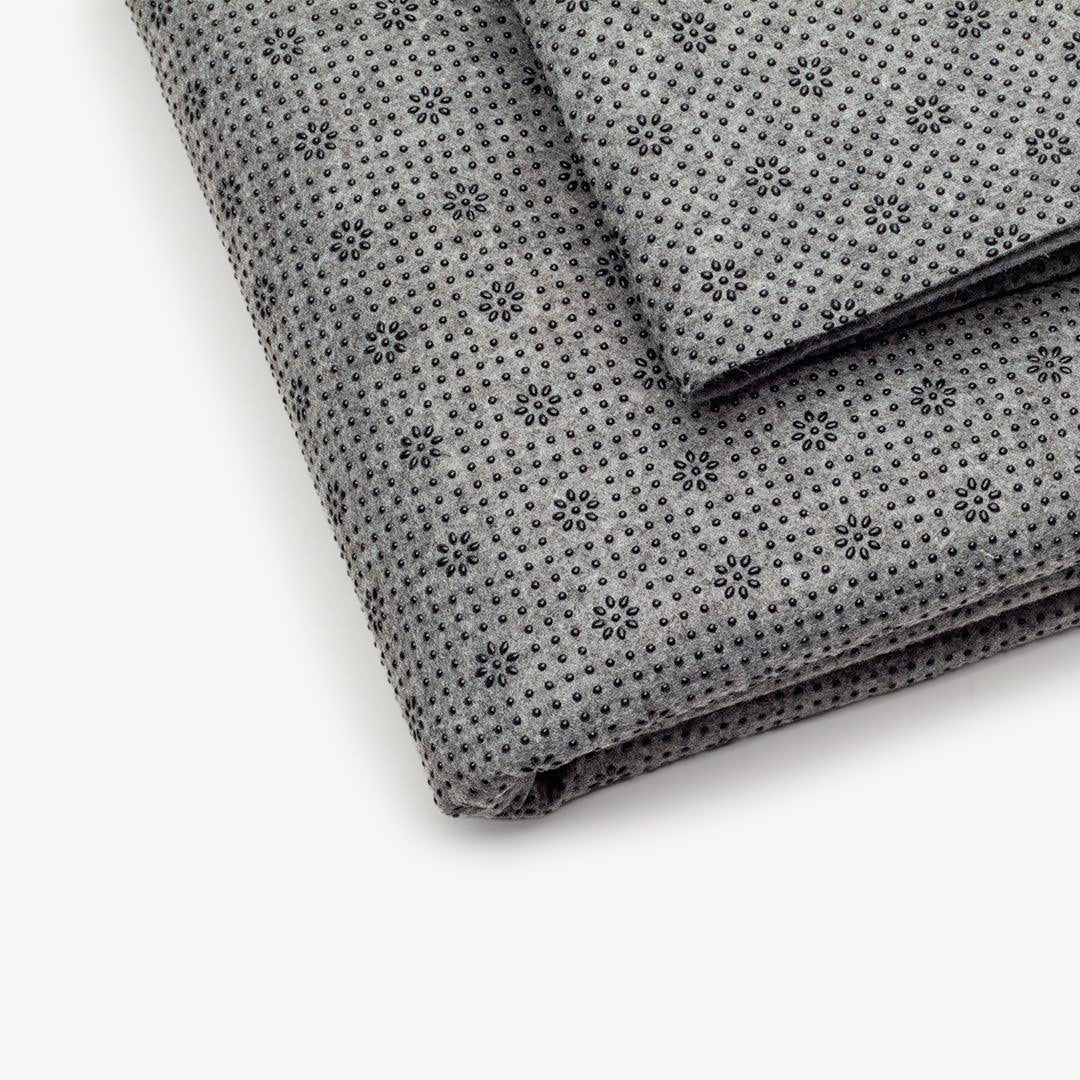Anti - Slip Backing Cloth for Tufted Rugs - Tuft Supplies GmbH